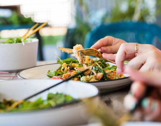 Frokostordning i Aarhus fra Frokost+ sikrer et velsmagende indslag i hverdagen på arbejdspladsen